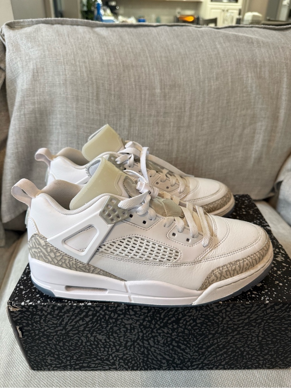 Jordan Spizike Low white